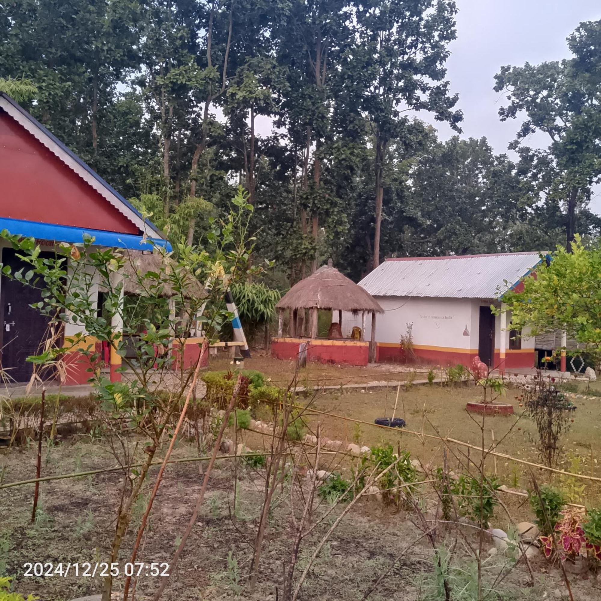 Kharikuna Home Stay Bhagaura Bagian luar foto